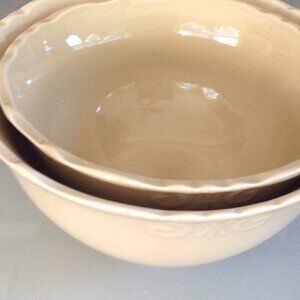 Set of Vintage Home Trend Bowls